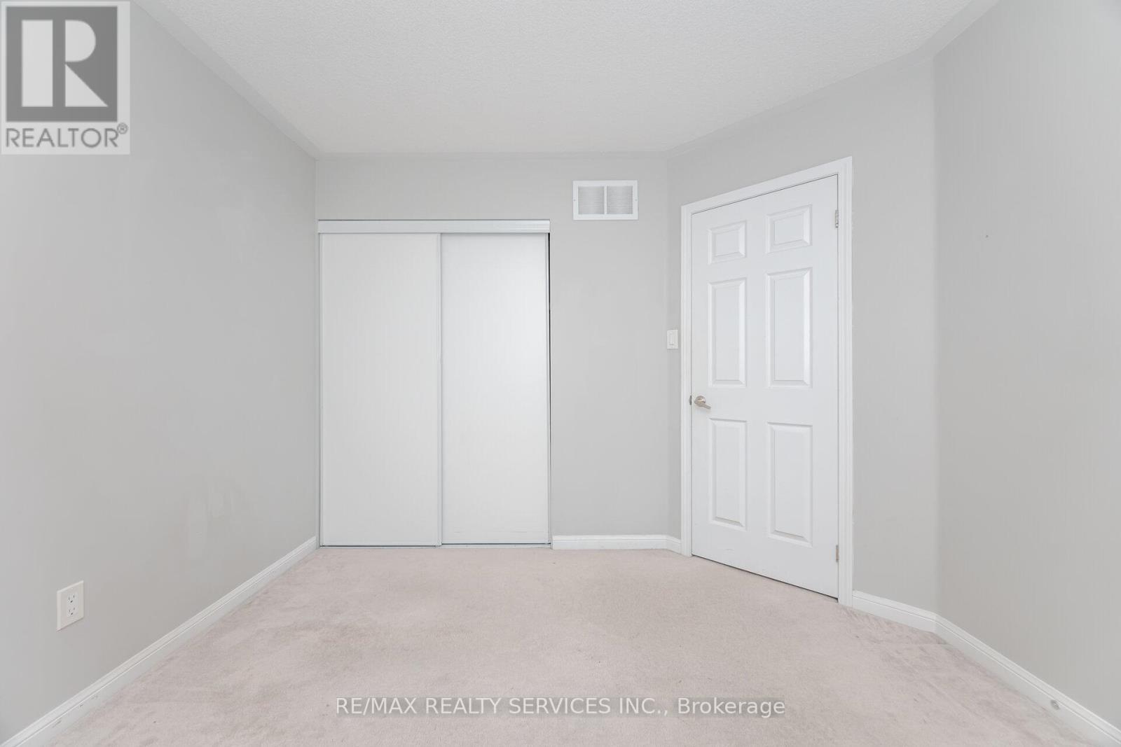 278 Gleave Terrace, Milton, ON - Indoor Photo Showing Other Room