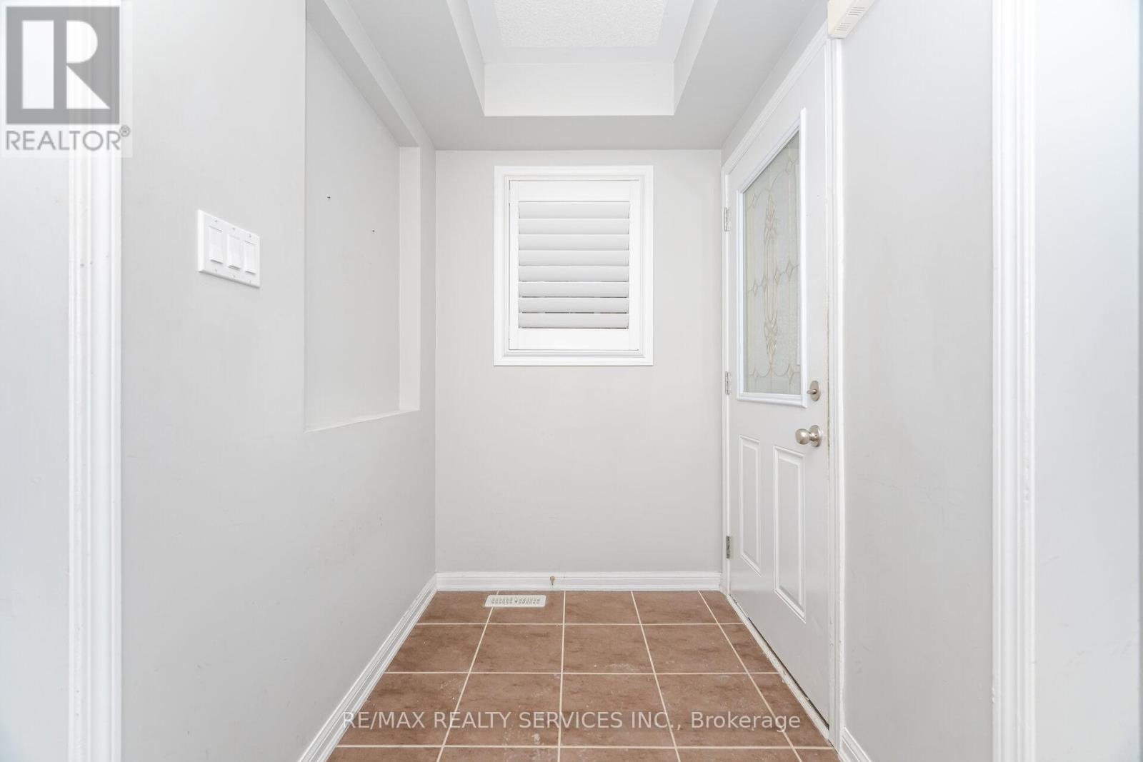 278 Gleave Terrace, Milton, ON - Indoor Photo Showing Other Room