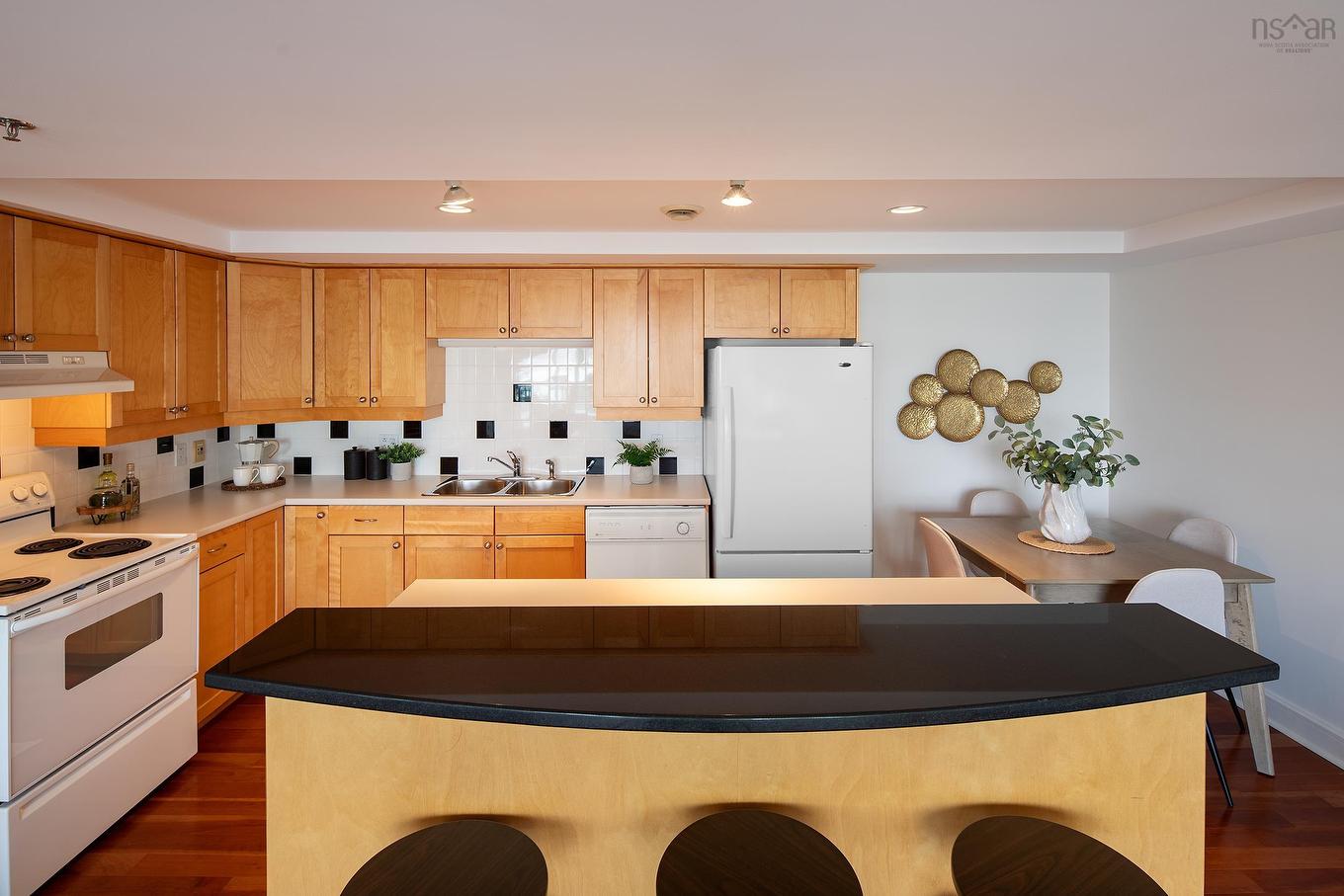 411 1477 Lower Water Street, Halifax, NS