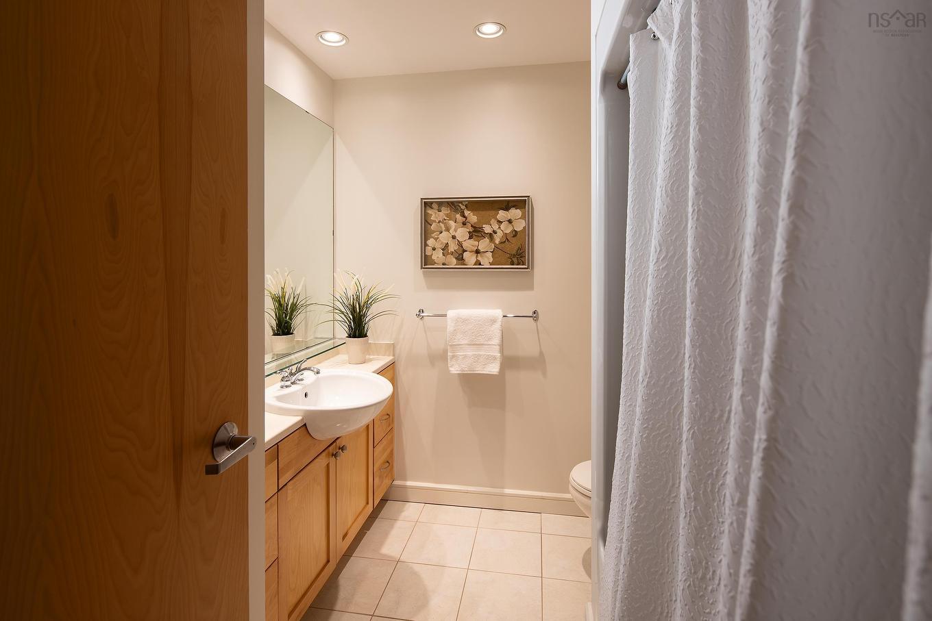 411 1477 Lower Water Street, Halifax, NS