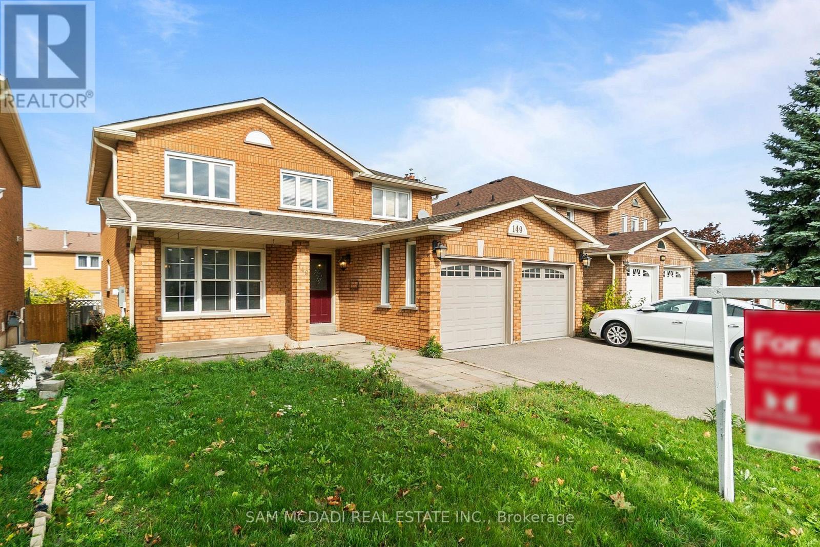 149 Sunforest Drive, Brampton, ON - Outdoor With Facade