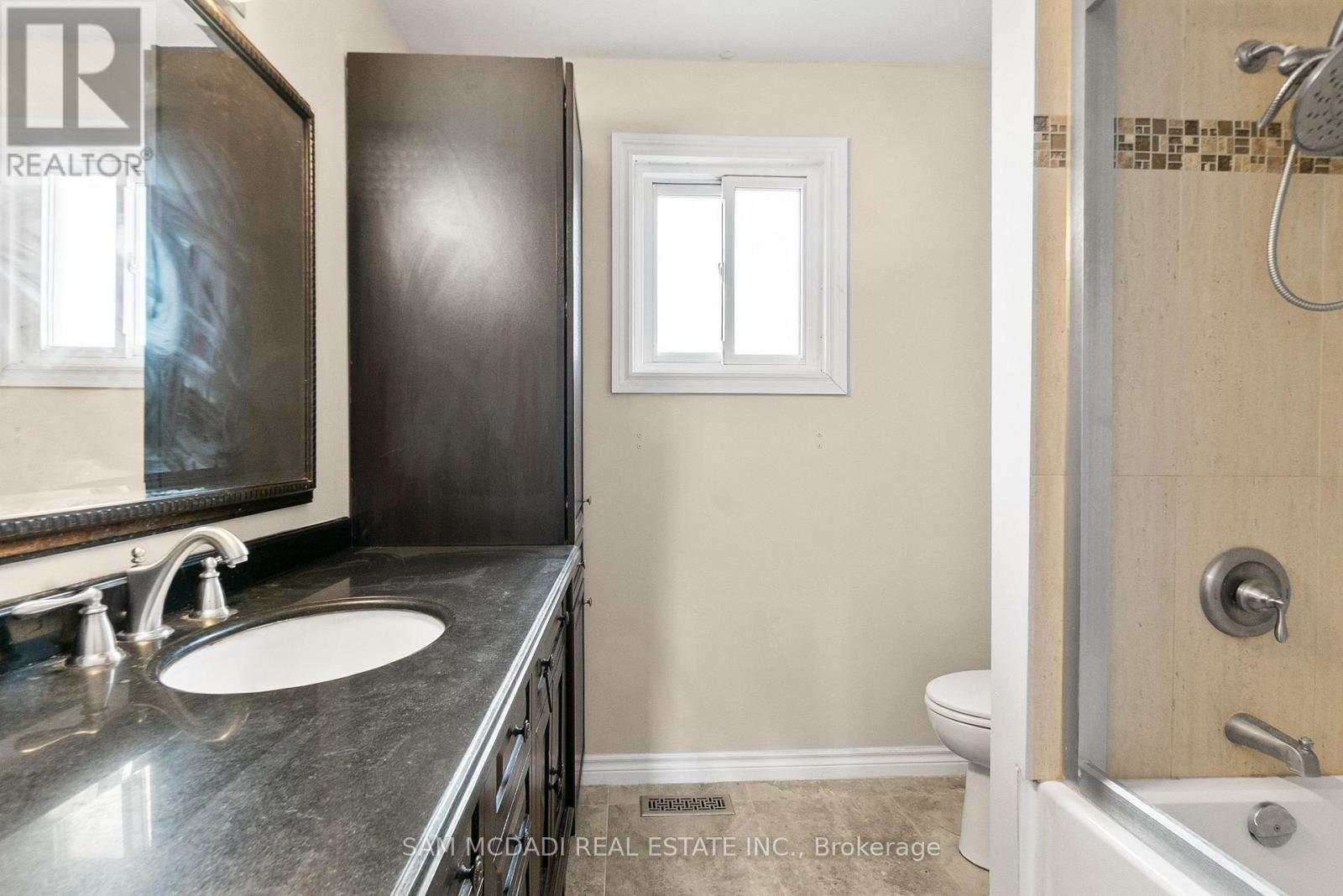 149 Sunforest Drive, Brampton, ON - Indoor Photo Showing Bathroom