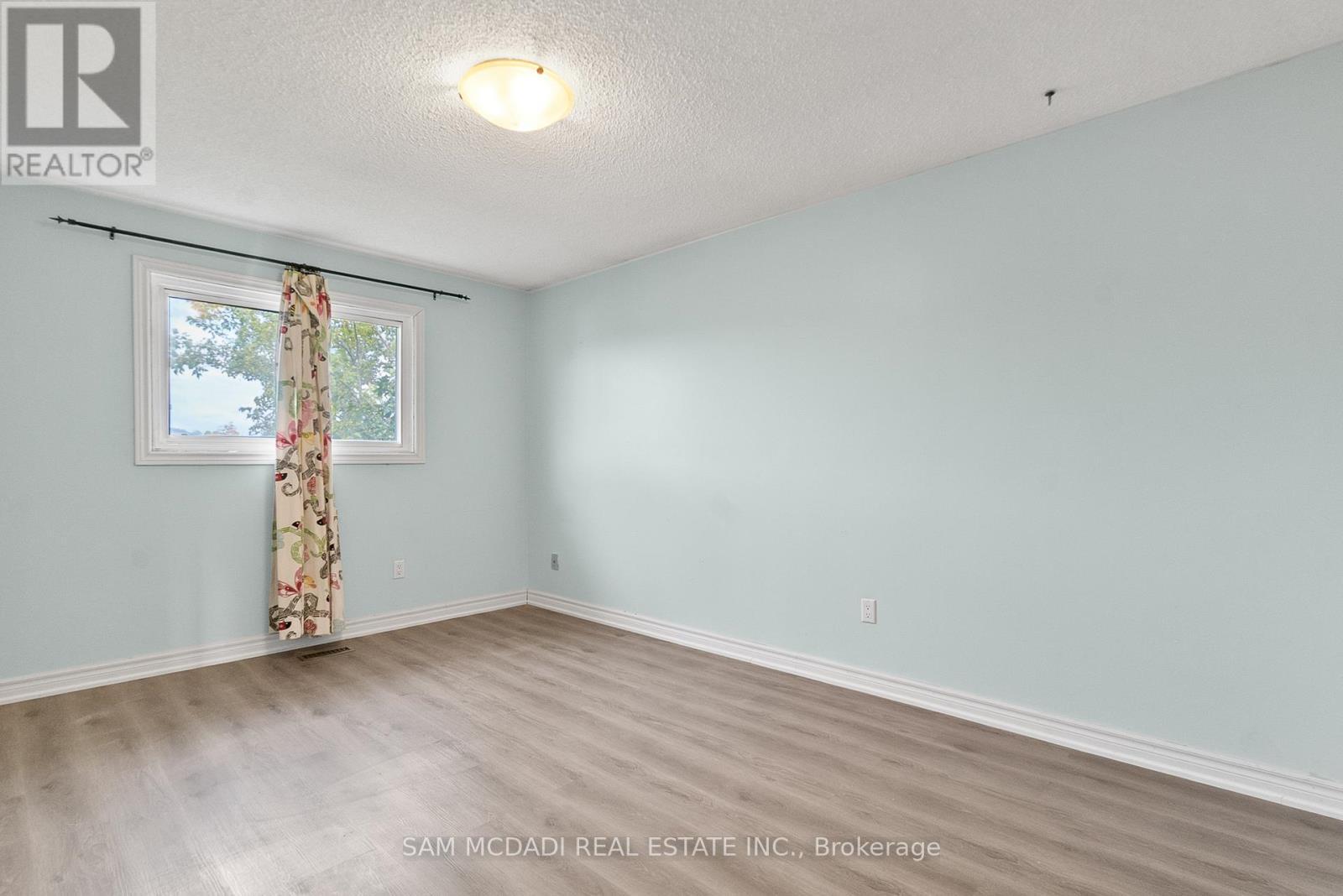 149 Sunforest Drive, Brampton, ON - Indoor Photo Showing Other Room
