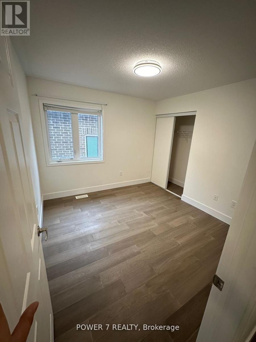 123 Major Crescent, Aurora, ON - Indoor Photo Showing Other Room