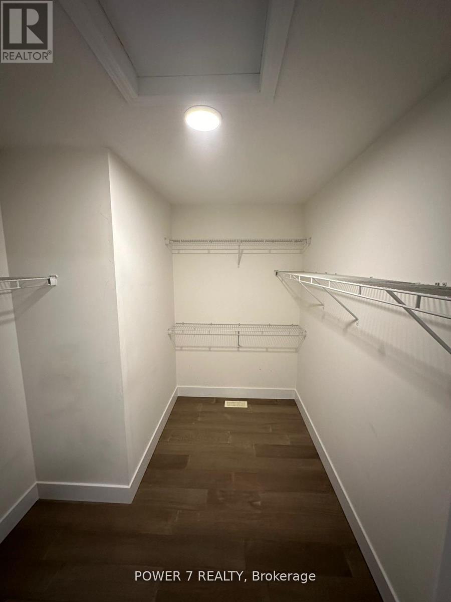 123 Major Crescent, Aurora, ON - Indoor With Storage