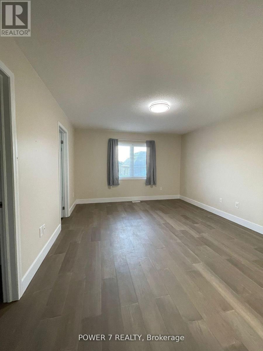 123 Major Crescent, Aurora, ON - Indoor Photo Showing Other Room