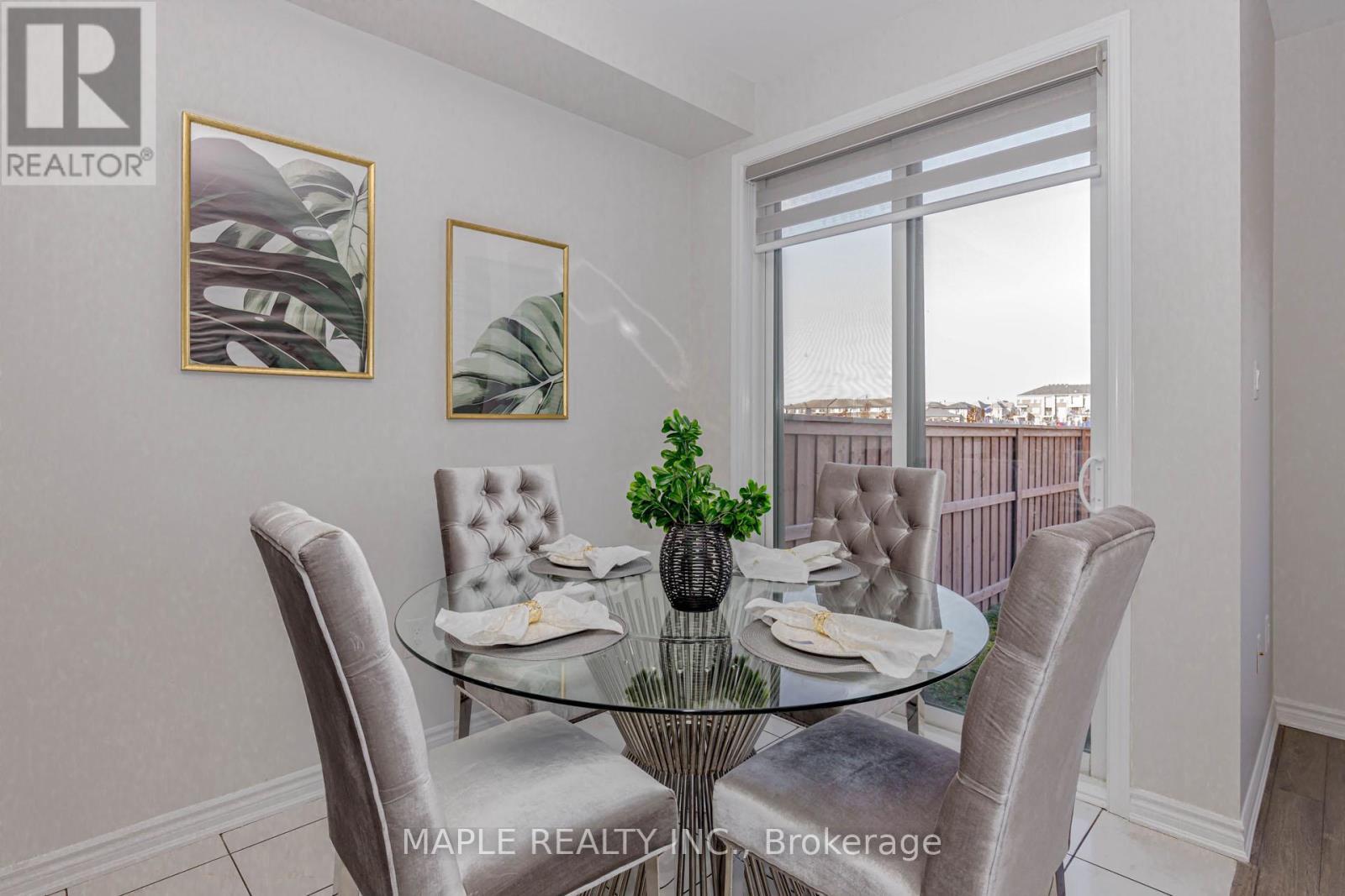 18 Boothill Drive, Brampton, ON - Indoor Photo Showing Dining Room