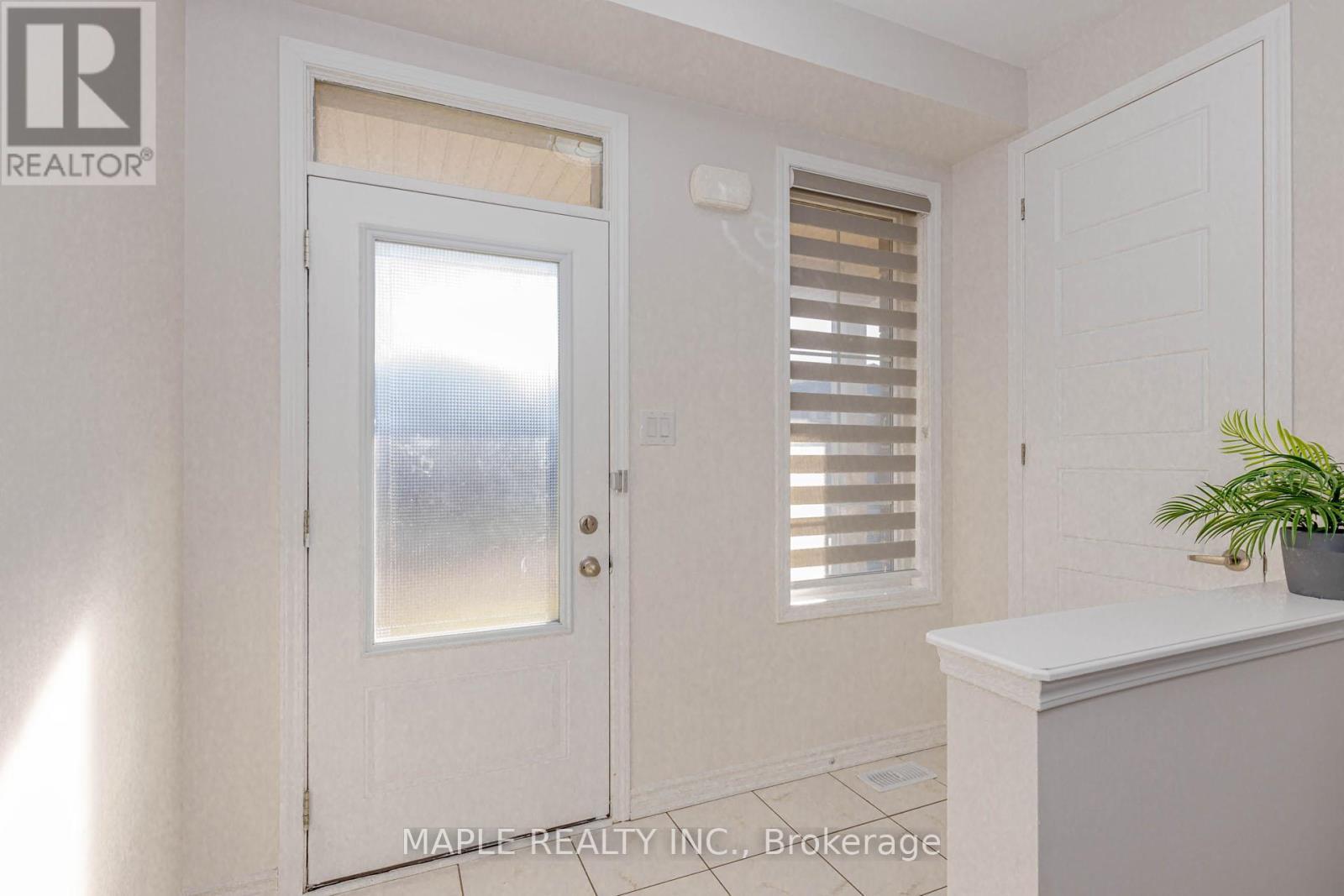 18 Boothill Drive, Brampton, ON - Indoor Photo Showing Other Room