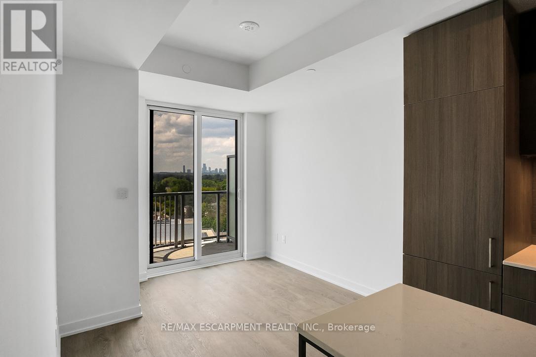 1203 - 220 Missinnihe Way, Mississauga, ON - Indoor Photo Showing Other Room