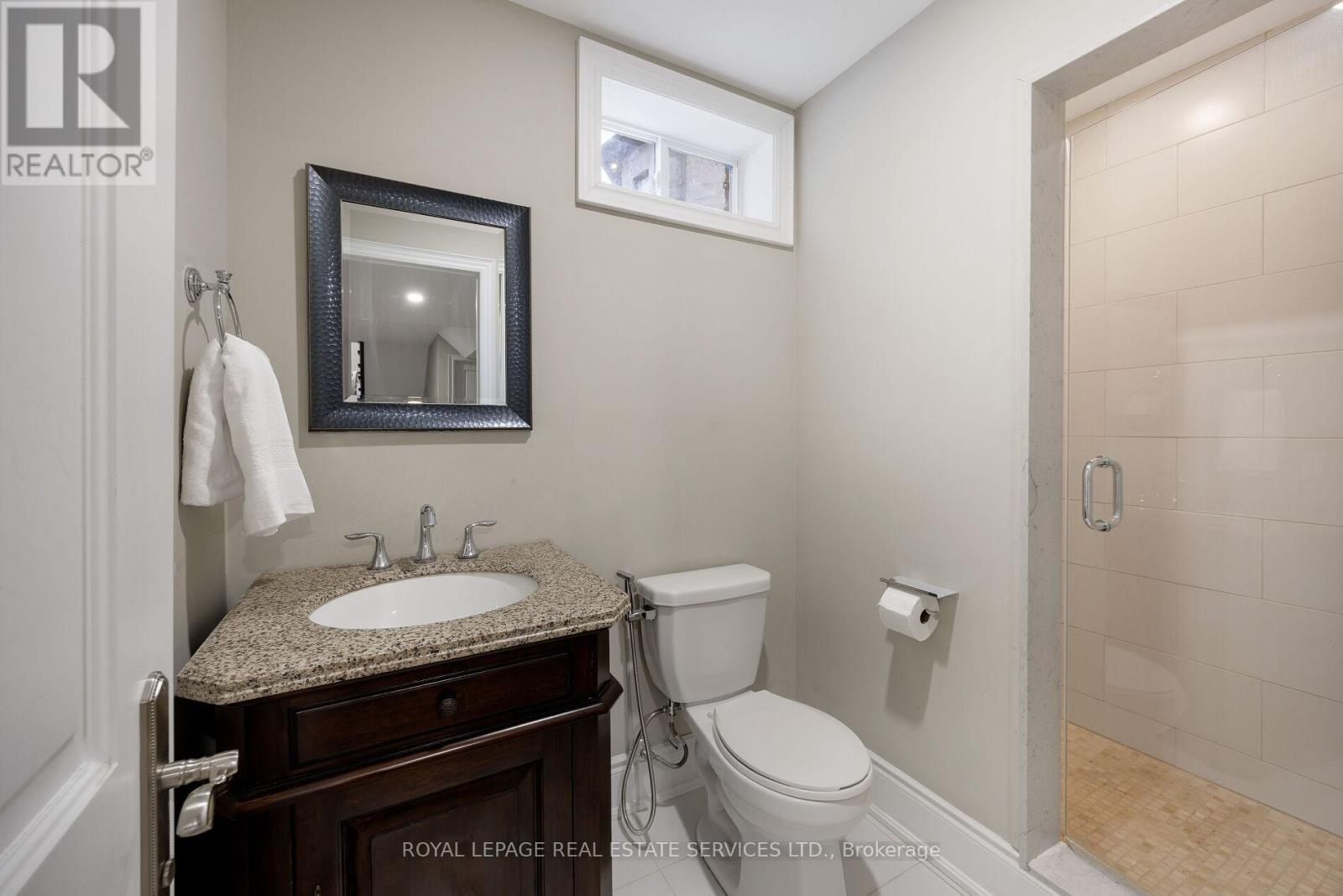 125 Paliser Court, Oakville, ON - Indoor Photo Showing Bathroom