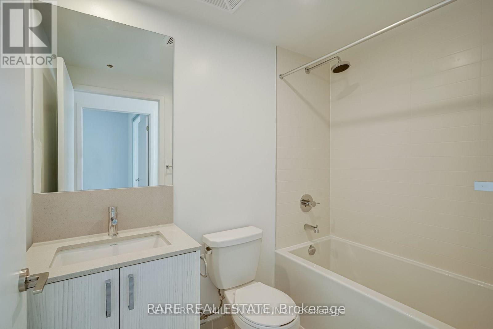 312 - 1787 St. Clair Avenue W, Toronto, ON - Indoor Photo Showing Bathroom