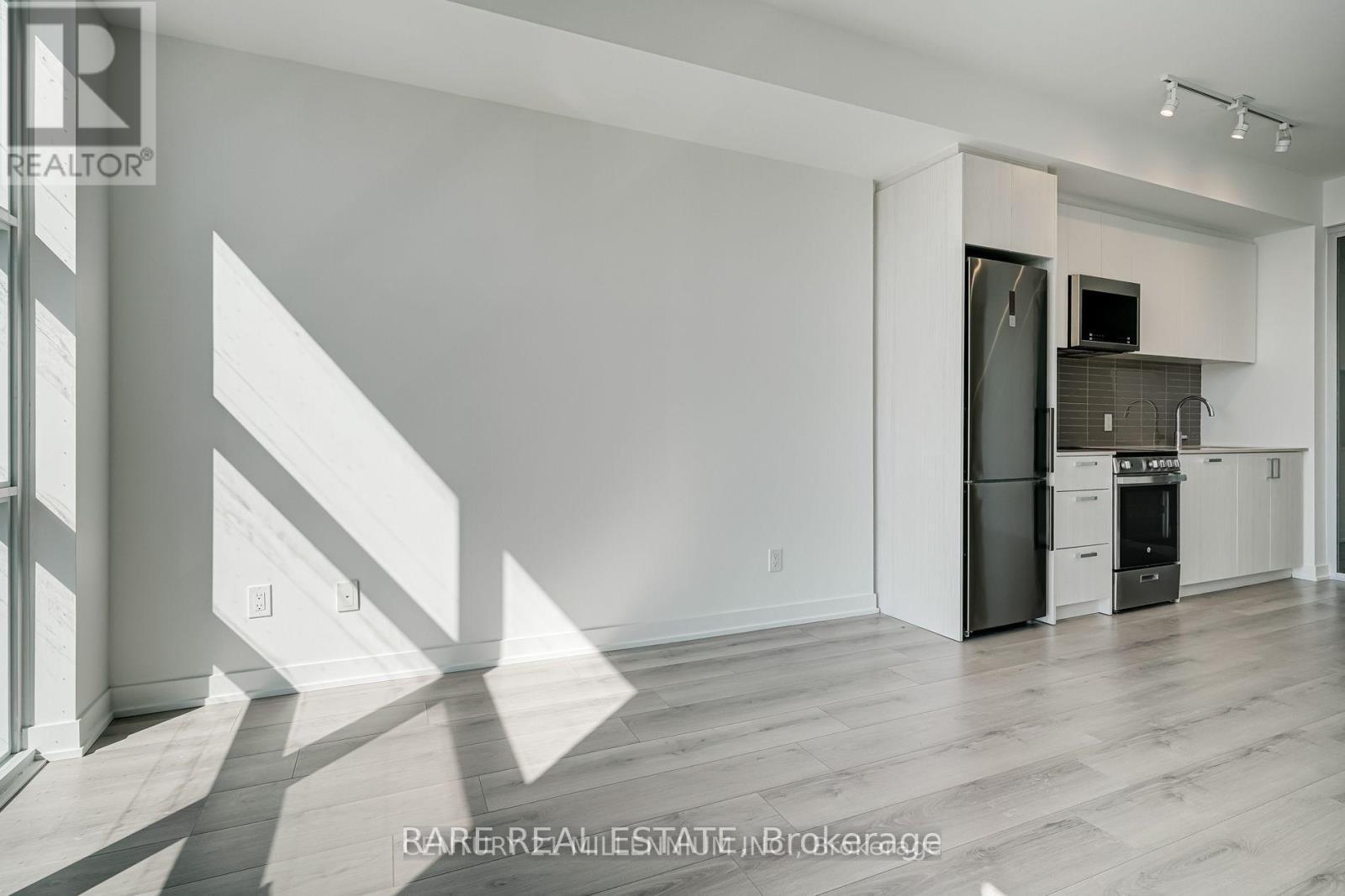 312 - 1787 St. Clair Avenue W, Toronto, ON - Indoor