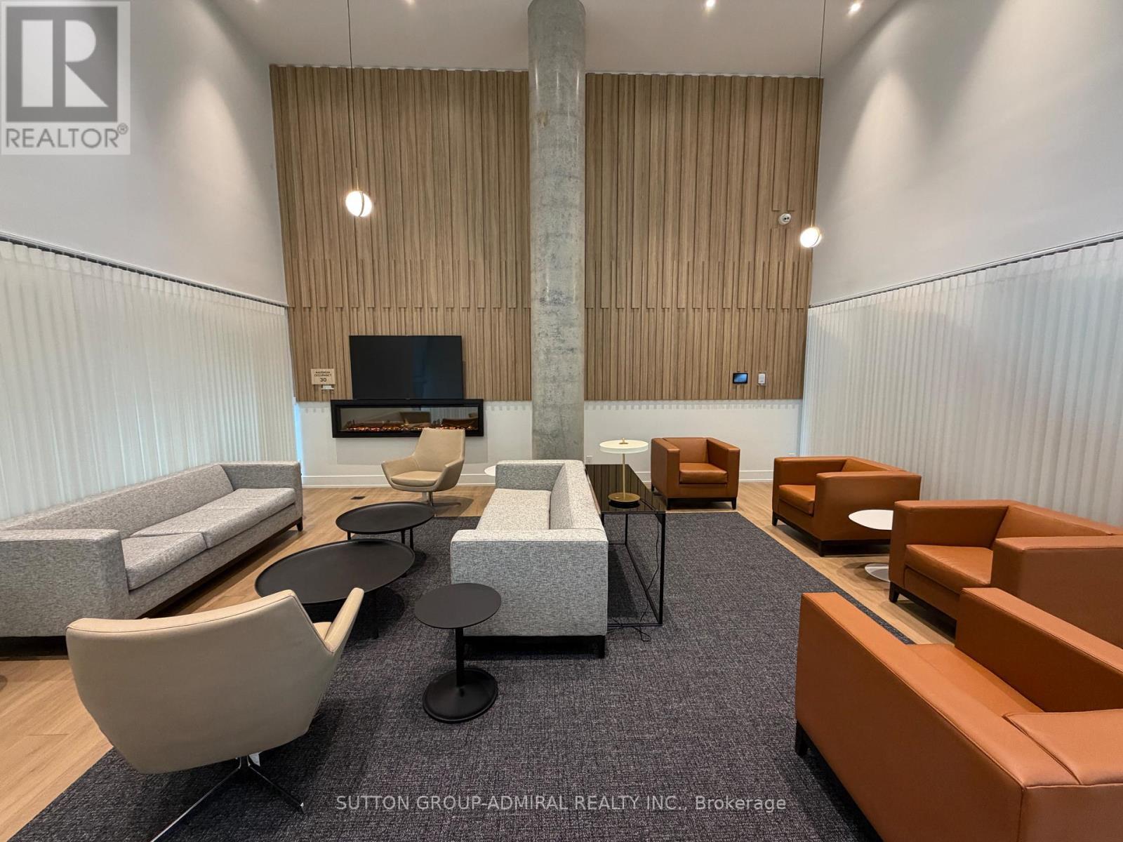 610 - 3100 Keele Street, Toronto, ON - Indoor Photo Showing Other Room