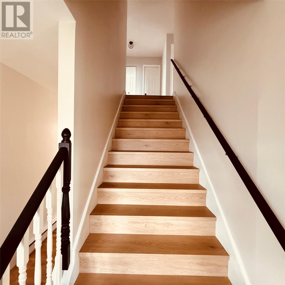 102 Main Street, Springdale, NL - Indoor Photo Showing Other Room