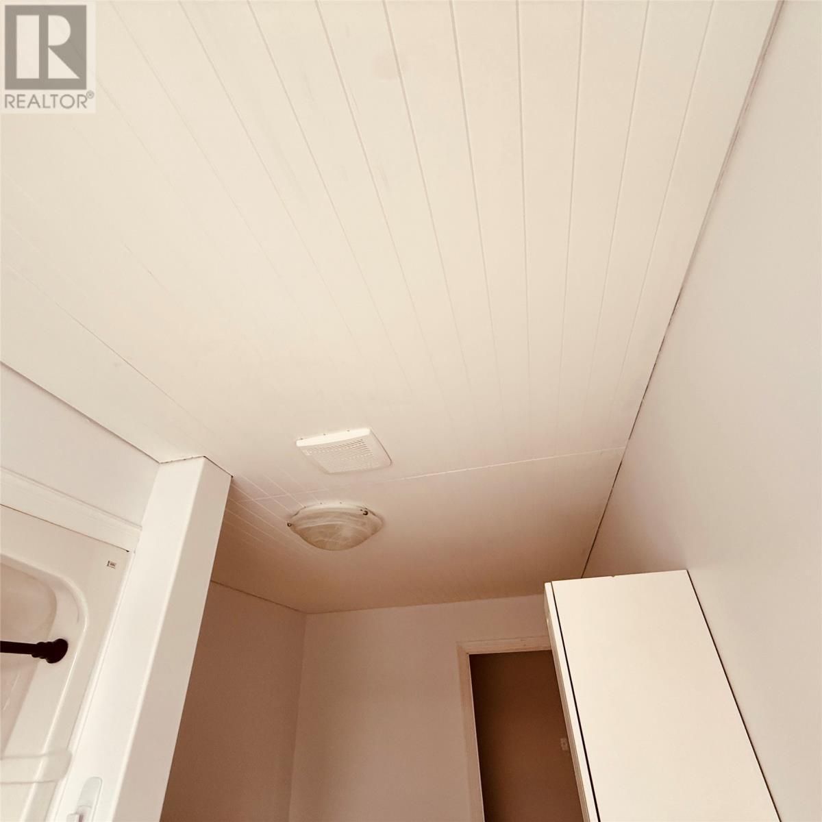 102 Main Street, Springdale, NL - Indoor Photo Showing Other Room