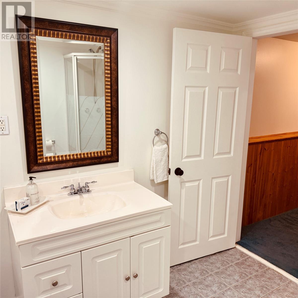 102 Main Street, Springdale, NL - Indoor Photo Showing Bathroom