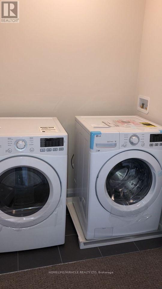 19 - 35 Midhurst Heights, Hamilton, ON - Indoor Photo Showing Laundry Room