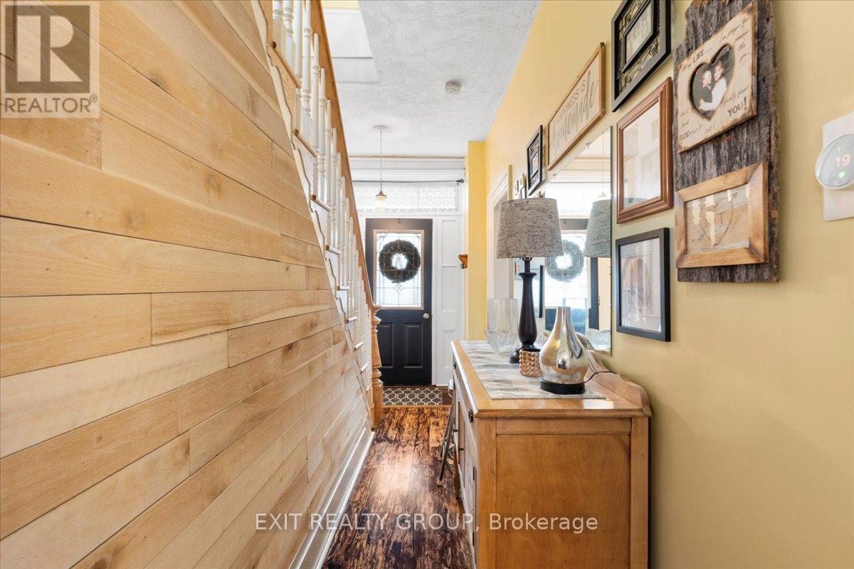 391 Thomas Street, Deseronto (Deseronto (Town)), ON - Indoor Photo Showing Other Room