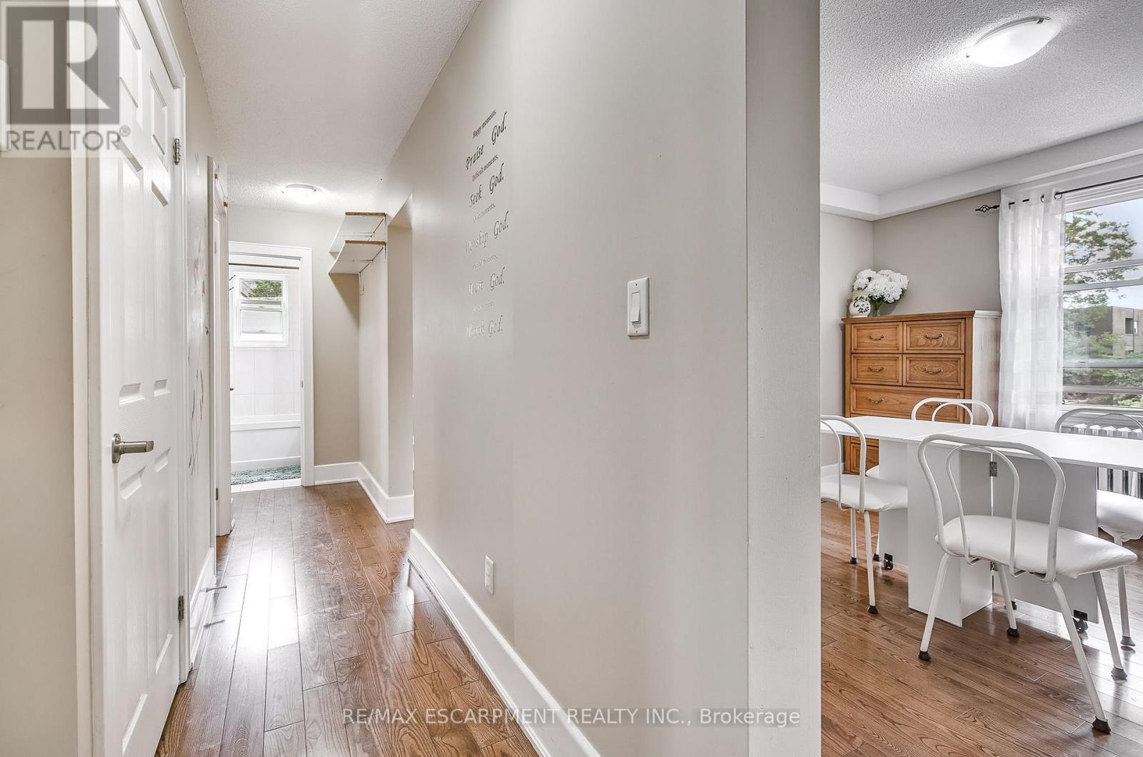 14 - 25 Mountwood Avenue, Hamilton, ON - Indoor Photo Showing Other Room
