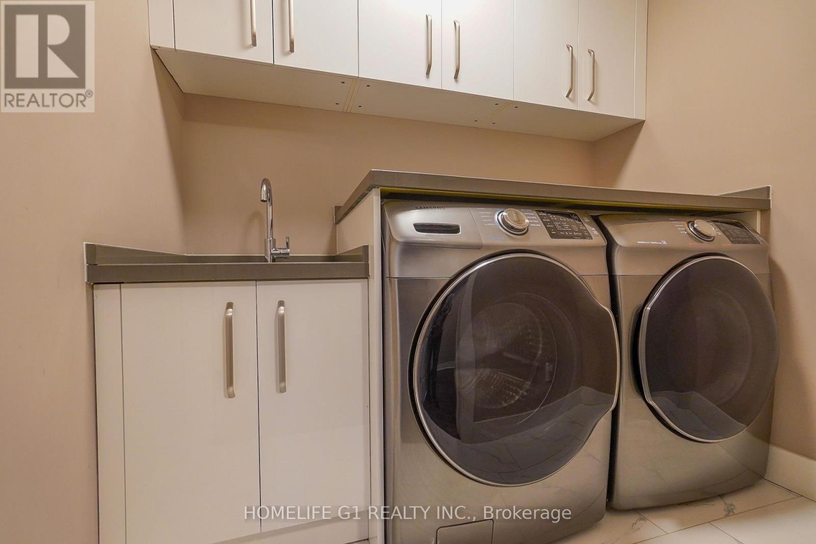 2621 Holbrook Drive, London South, ON - Indoor Photo Showing Laundry Room