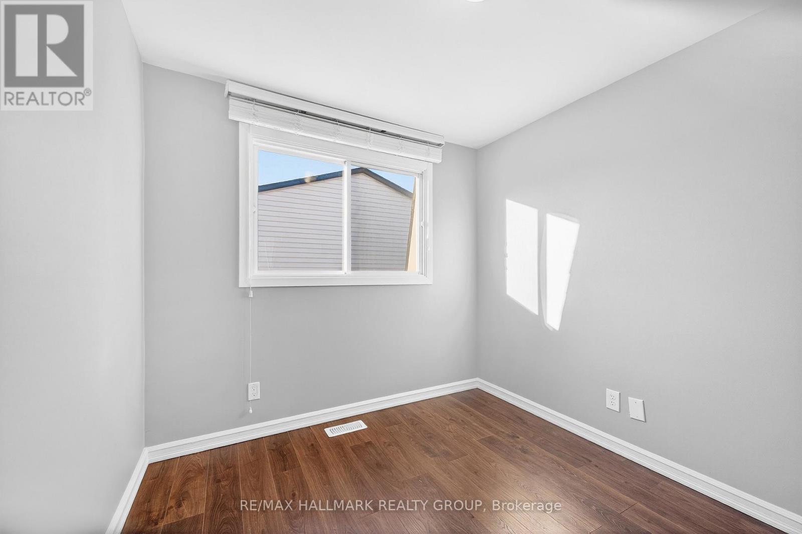 B - 905 Elmsmere Road, Ottawa, ON - Indoor Photo Showing Other Room