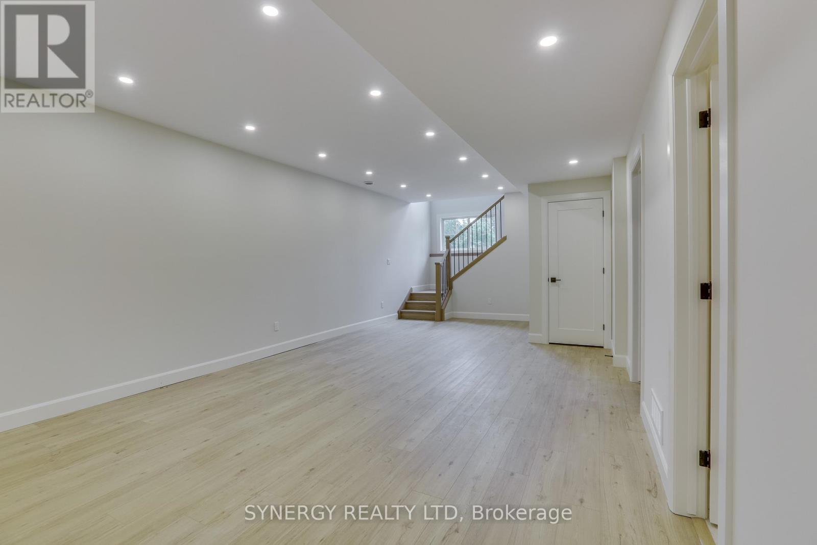 7 Haddon Lane, Strathroy-Caradoc (Nw), ON - Indoor Photo Showing Other Room