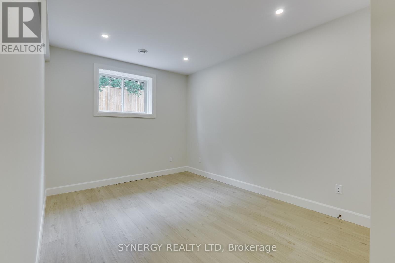 7 Haddon Lane, Strathroy-Caradoc (Nw), ON - Indoor Photo Showing Other Room