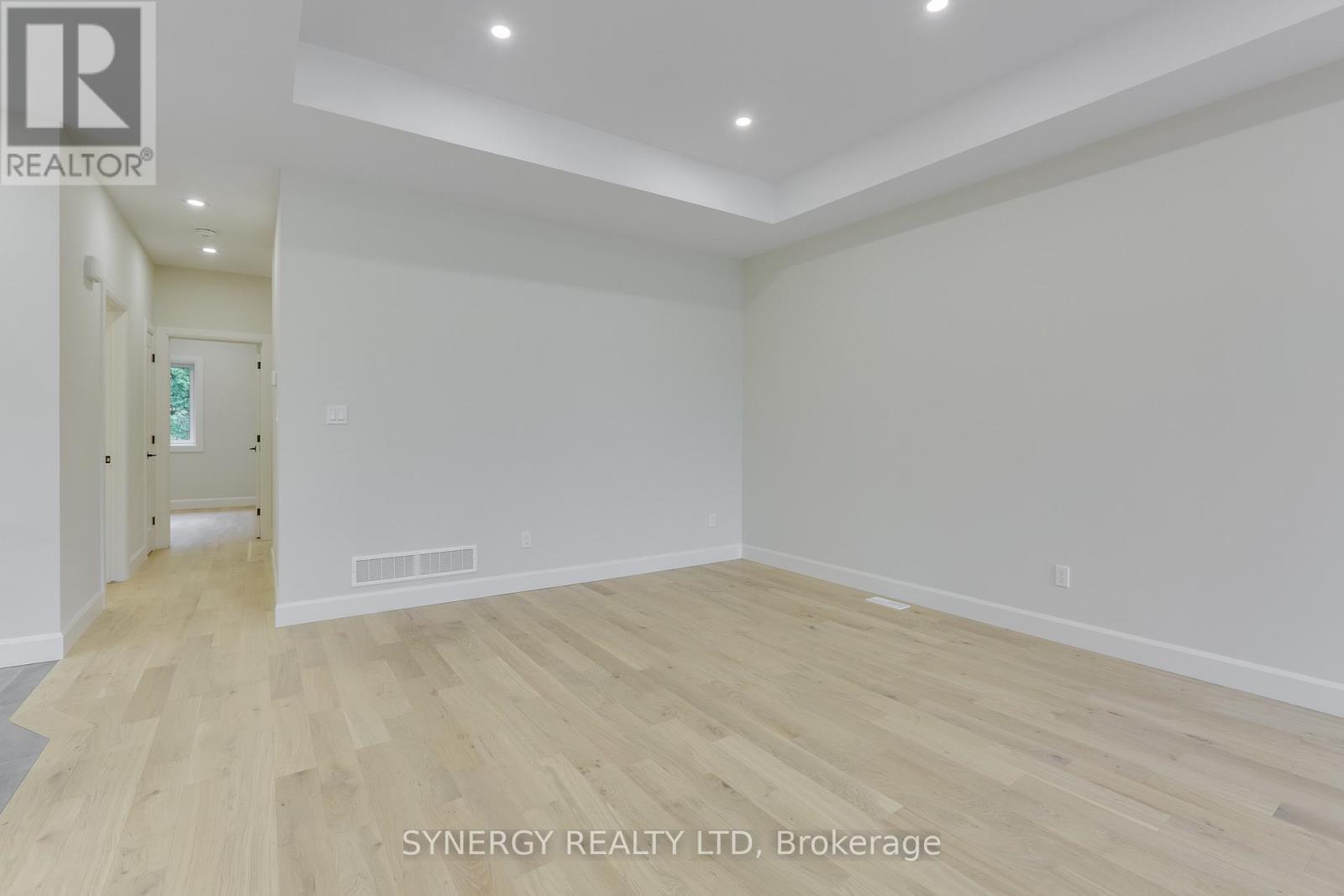 7 Haddon Lane, Strathroy-Caradoc (Nw), ON - Indoor Photo Showing Other Room