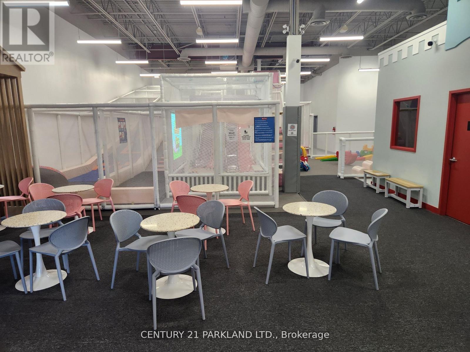 J2 - 43 First Commerce Drive, Aurora, ON