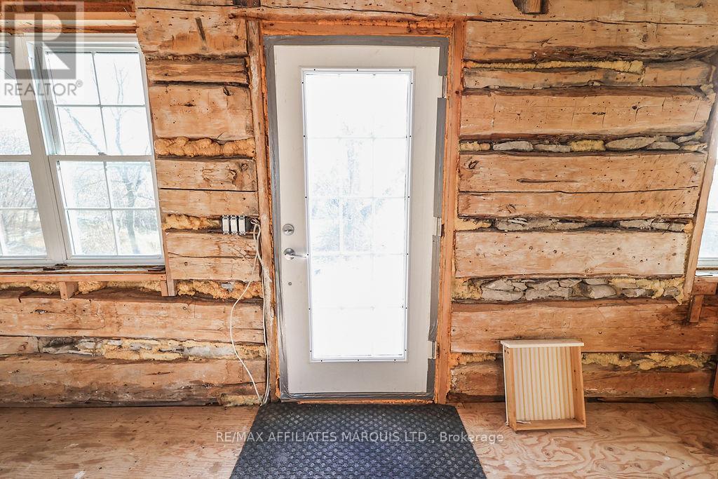 Door at the rear of the house. - 21259 Conc 8 Road, South Glengarry, ON