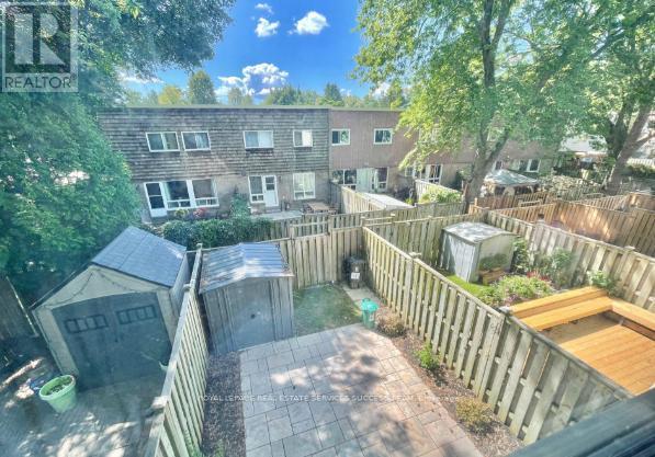 17 Curly Vineway N, Toronto, ON - Outdoor