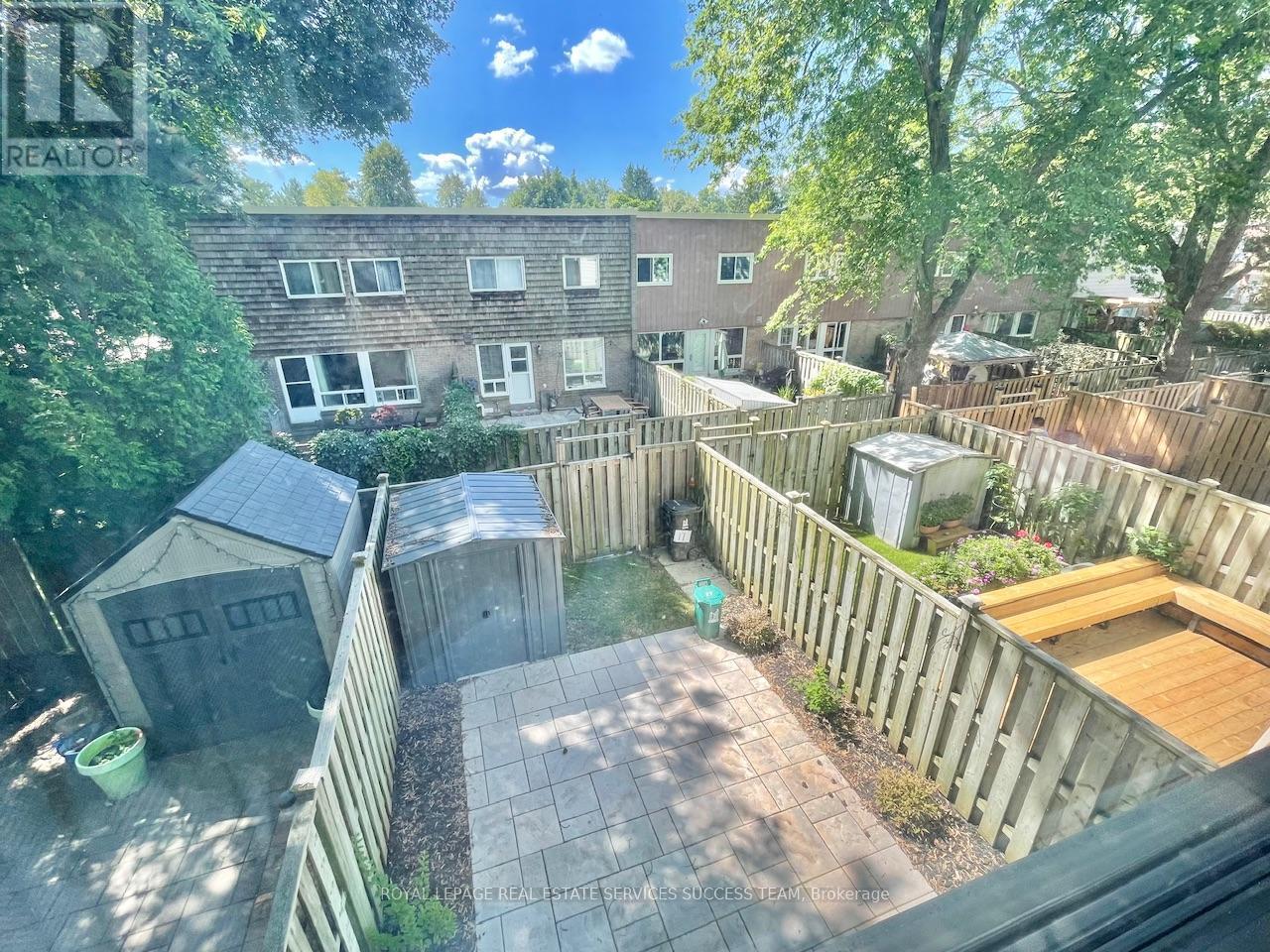 17 Curly Vineway N, Toronto, ON - Outdoor