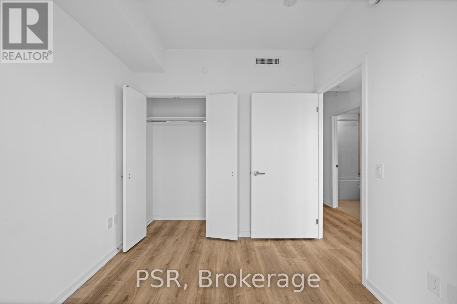 2209 - 101 Roehampton Avenue, Toronto, ON - Indoor Photo Showing Other Room