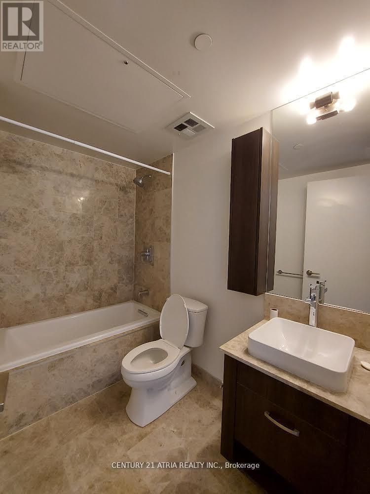 816 - 3018 Yonge Street, Toronto, ON - Indoor Photo Showing Bathroom