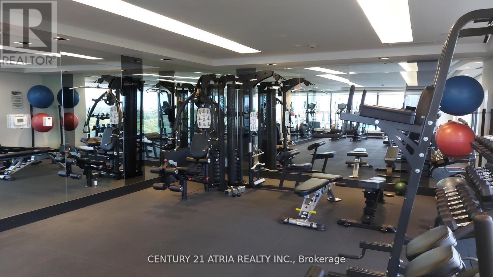 816 - 3018 Yonge Street, Toronto, ON - Indoor Photo Showing Gym Room
