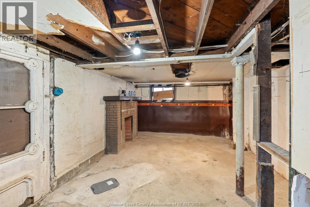 1575 Church Street, Windsor, ON - Indoor Photo Showing Basement