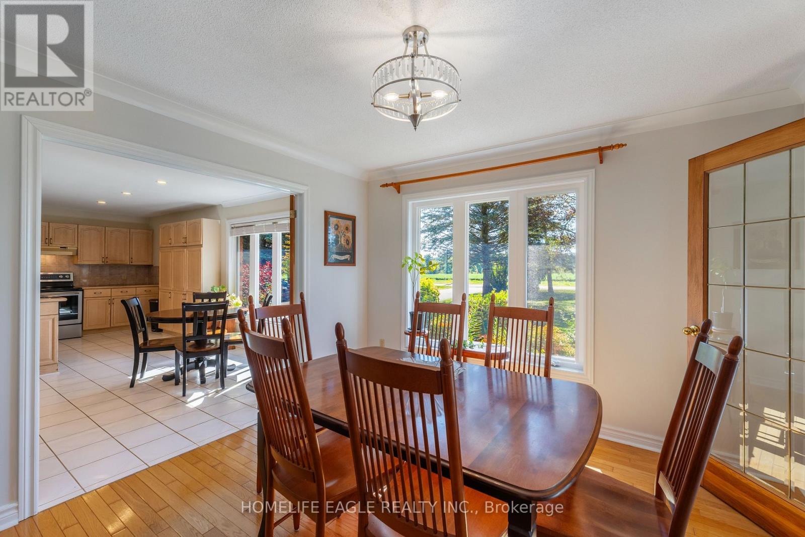 2132 14Th Line, Innisfil, ON - Indoor Photo Showing Dining Room