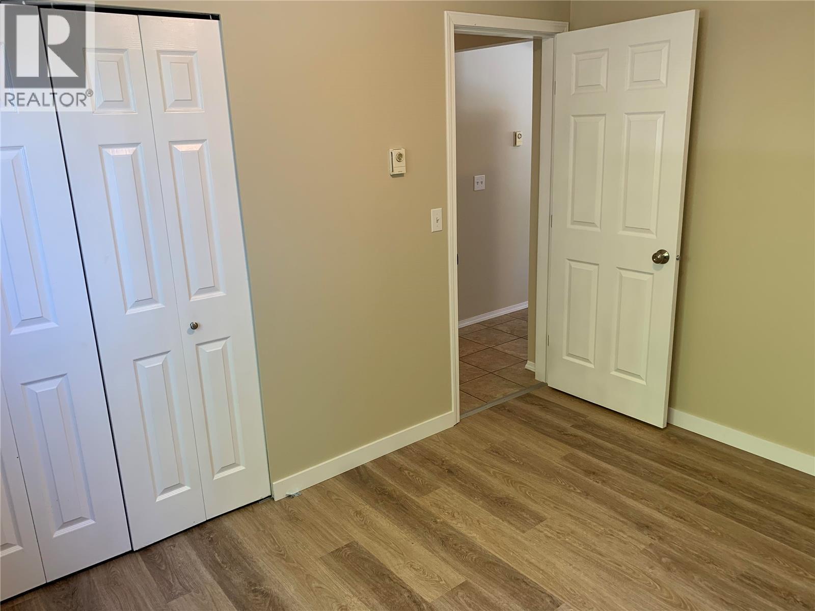 1425 Highland Drive S, Kelowna, BC - Indoor Photo Showing Other Room