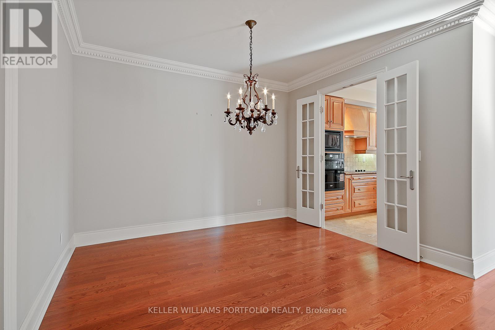 1003 - 10 Bellair Street, Toronto, ON - Indoor Photo Showing Other Room