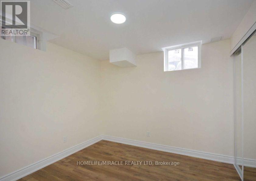 Bsmt - 833 Mays Crescent, Mississauga, ON - Indoor Photo Showing Other Room