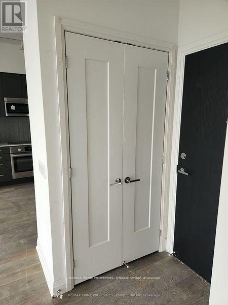 808 - 293 The Kingsway, Toronto, ON - Indoor Photo Showing Other Room