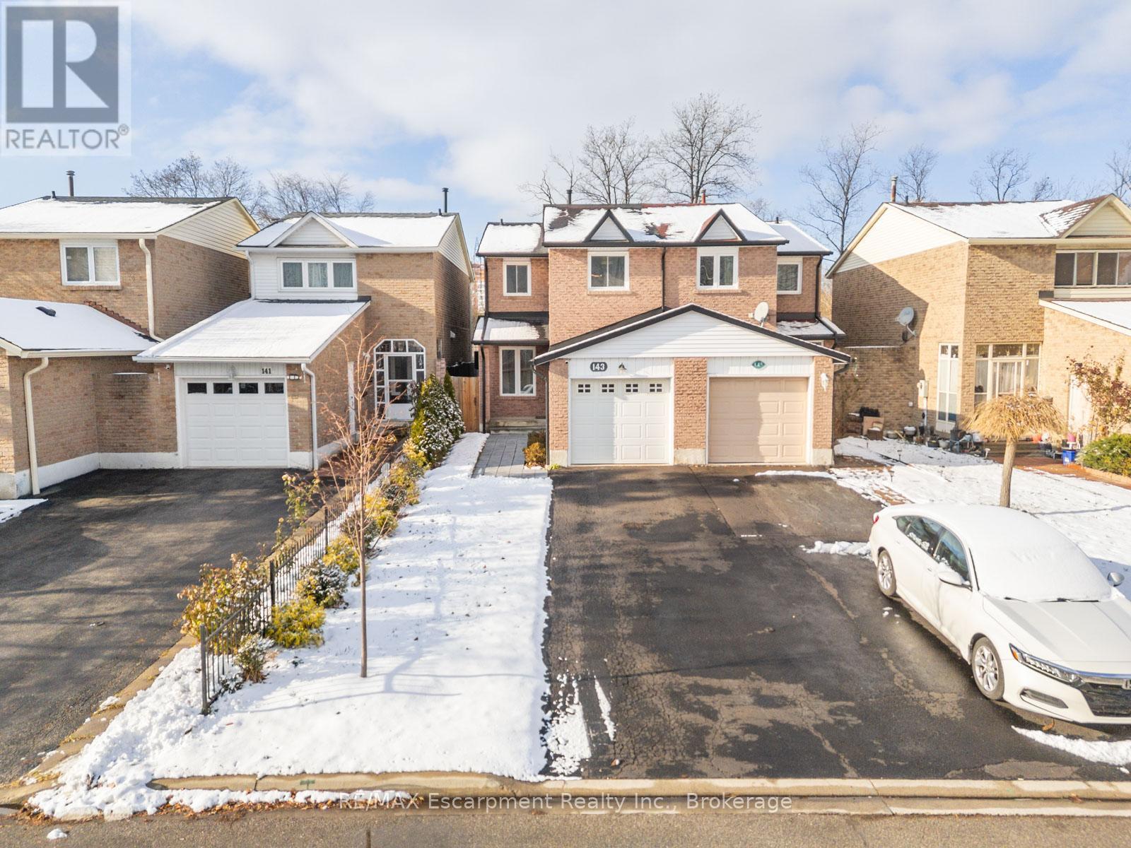 143 Chalfield Lane, Mississauga (Rathwood), ON - Outdoor With Facade
