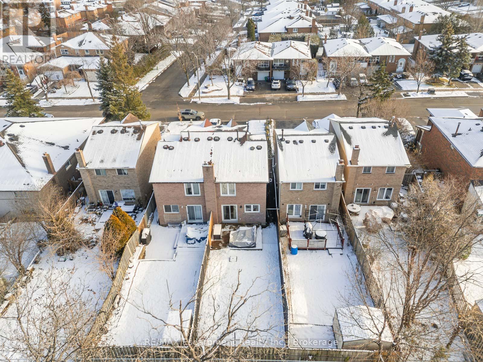 143 Chalfield Lane, Mississauga (Rathwood), ON - Outdoor With View