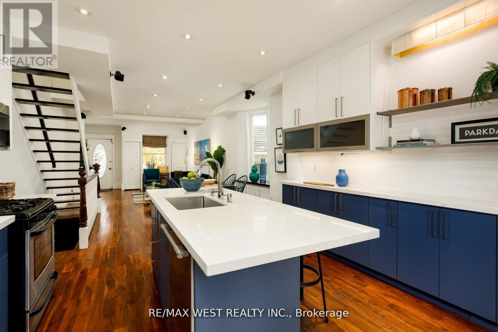 79 Springhurst Avenue, Toronto, ON - Indoor Photo Showing Kitchen With Upgraded Kitchen