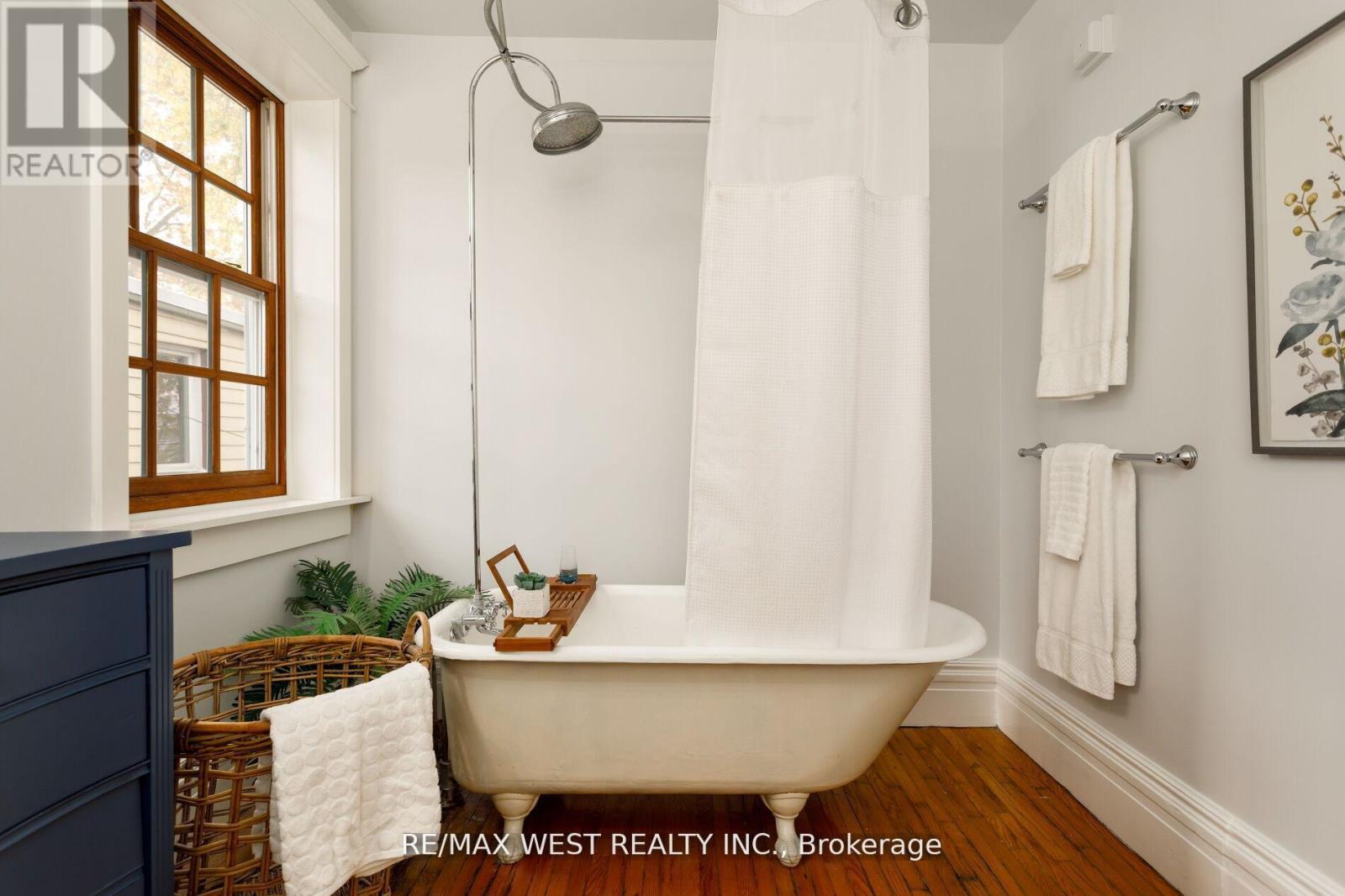 79 Springhurst Avenue, Toronto, ON - Indoor Photo Showing Bathroom