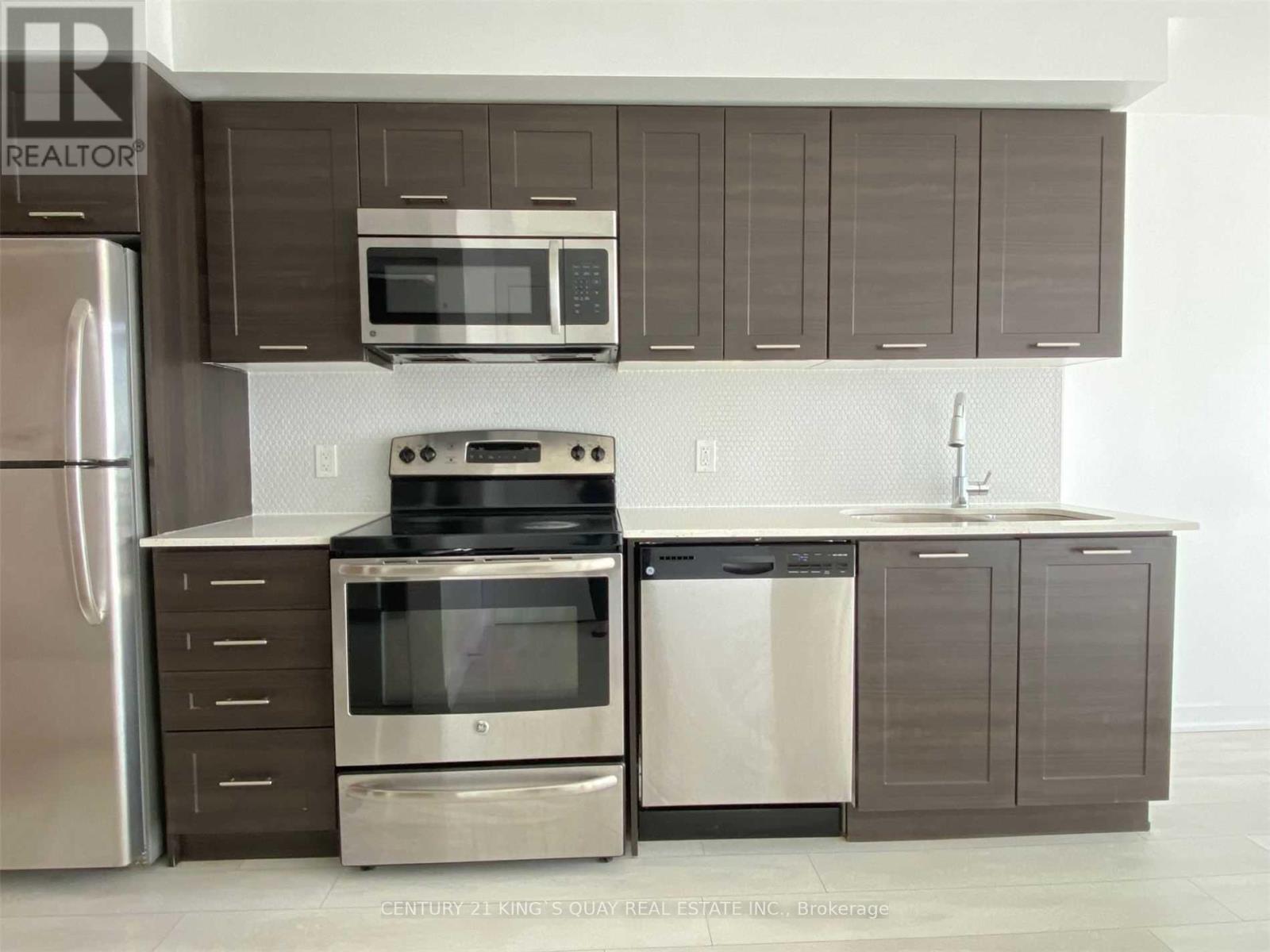 1004 - 2212 Lake Shore Boulevard W, Toronto, ON - Indoor Photo Showing Kitchen With Upgraded Kitchen