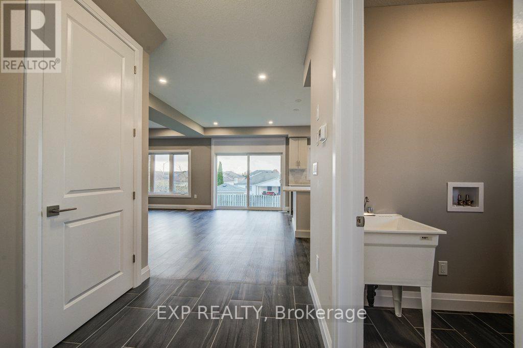 179 Applewood Street, Blandford-Blenheim, ON - Indoor Photo Showing Other Room