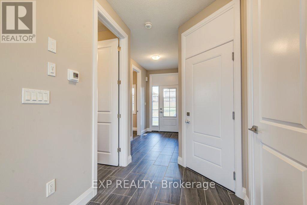 179 Applewood Street, Blandford-Blenheim, ON - Indoor Photo Showing Other Room