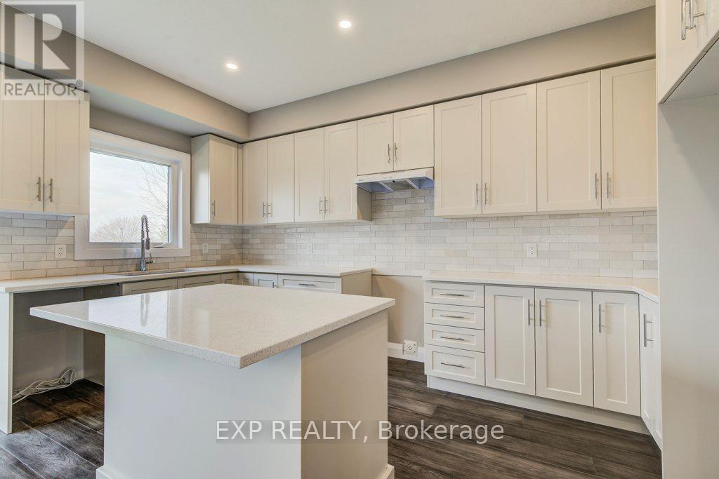 179 Applewood Street, Blandford-Blenheim, ON - Indoor Photo Showing Kitchen