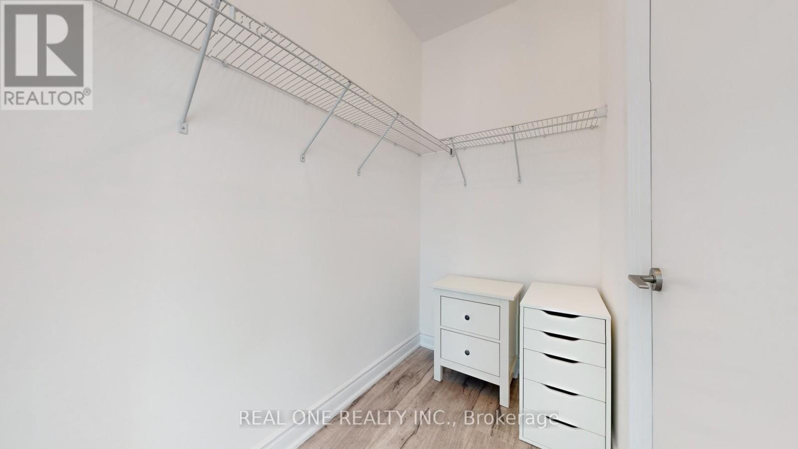1708 - 33 Bay Street, Toronto, ON - Indoor With Storage